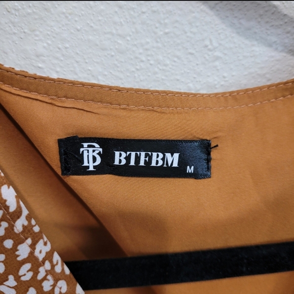 Boho midi dress Women SZ M flutter sleeve tie belt muted rust print ruffle Fall - Picture 2 of 10